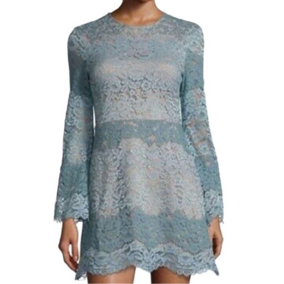 Wayf Dresses & Skirts - WAYF Dreamlover Lace Dress Womens sz large bell sleeves fully lined medi